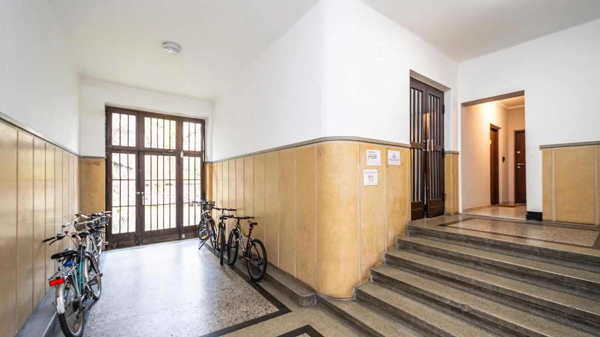 Apartment Rentplanet - Studio Mazowiecka Krakow